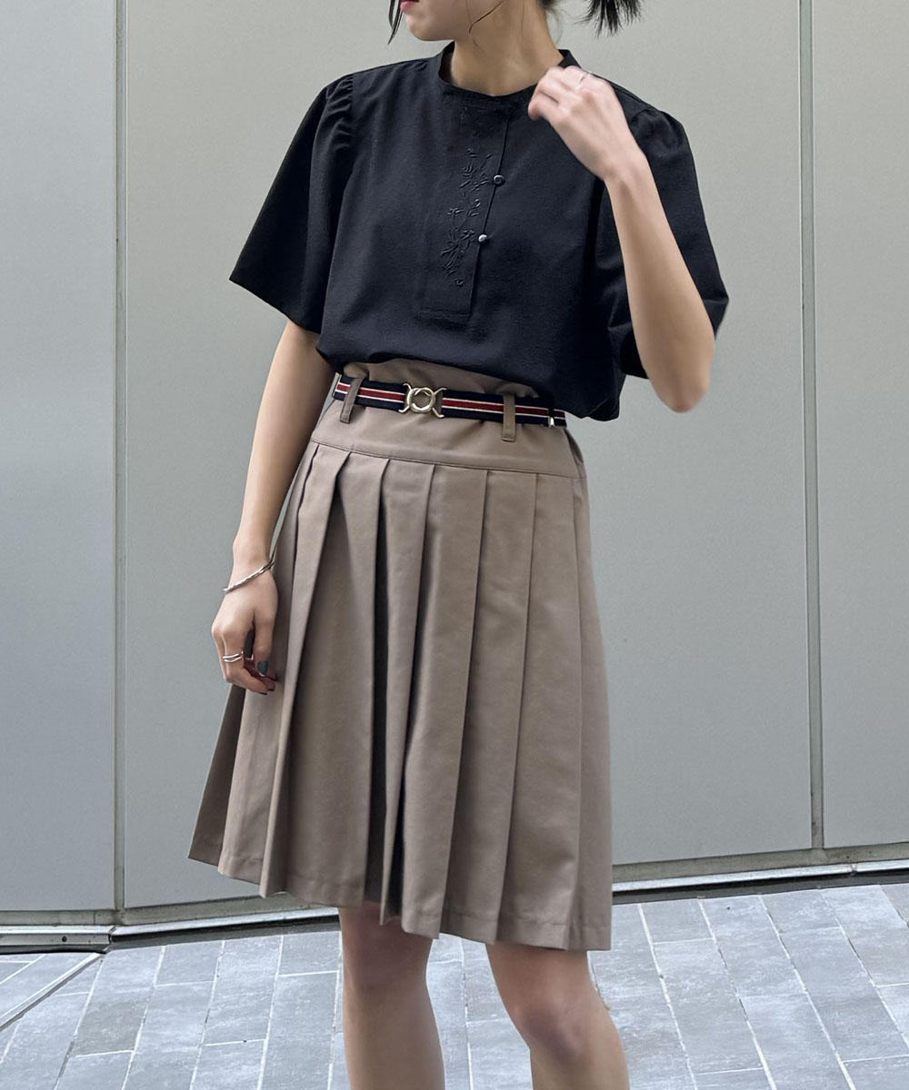カンフー風フラワー刺繍ブラウス|【NICOLE CLUB】WEB限定 カンフー風フラワー刺繍ブラウス|【NICOLE CLUB】WEB限定